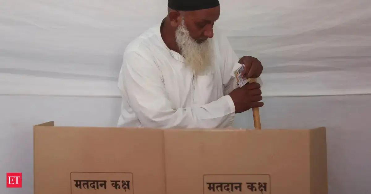 Over 20,700 candidates file nominations for Zilla Parishad, Panchayat Samiti polls in Maharashtra