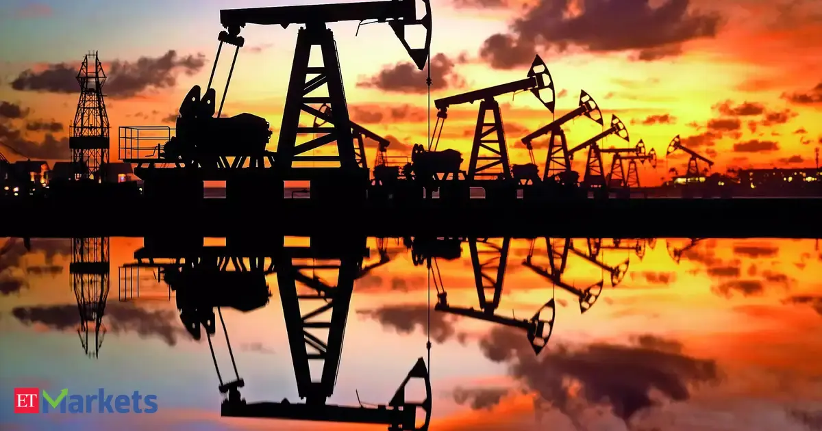 Oil market's watchmen at loggerheads on 2026 outlook