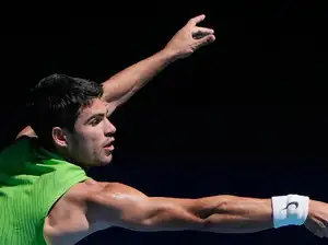 Alcaraz storms into first Melbourne semi-final, sets up Zverev clash