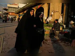 Iran's currency falls to a record low a month after protests began ...