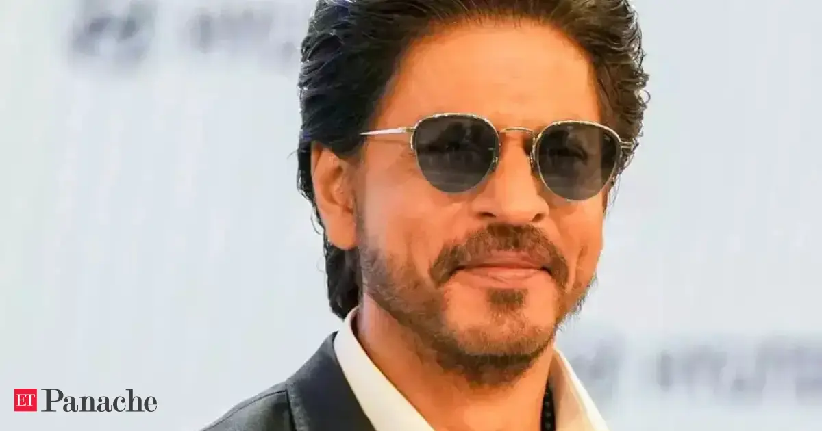 Shah Rukh Khan’s airport incident with CISF official in Mumbai goes viral, fans say 'King for a reason'. Watch video