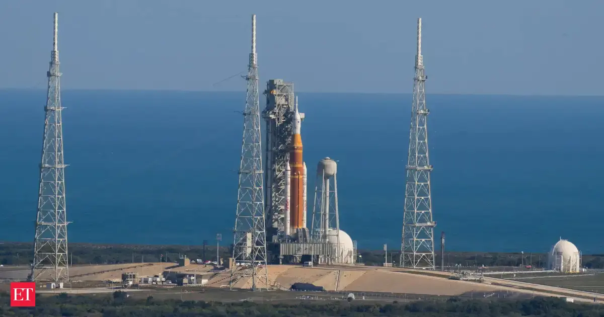 NASA delays first Artemis moonshot with astronauts because of extreme cold at launch site