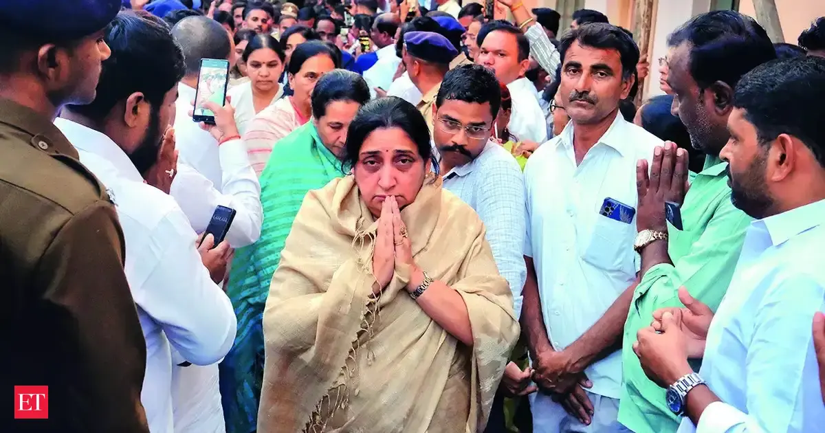 NCP picks Sunetra to replace Ajit Pawar as Maharashtra Deputy CM