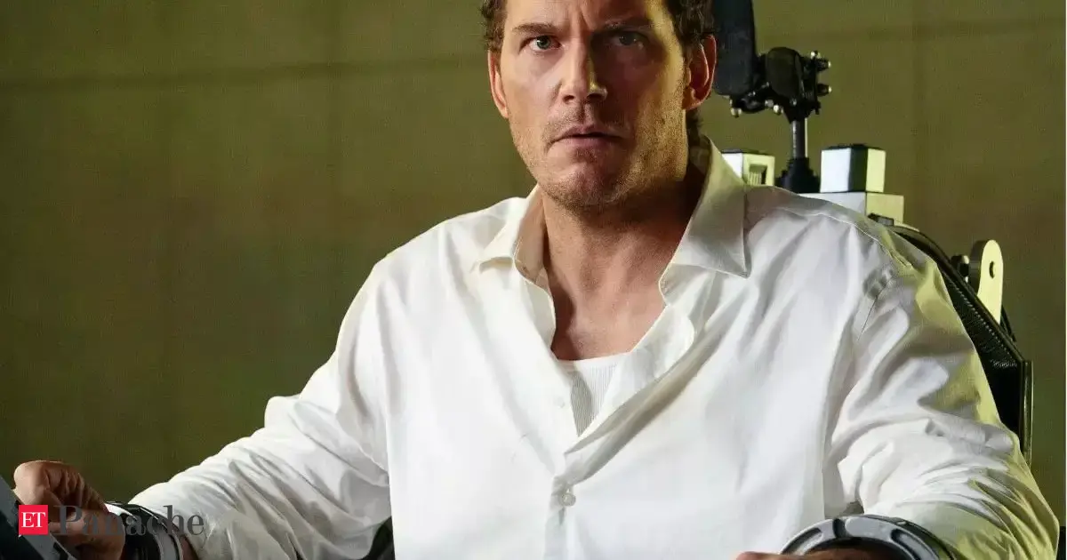 Quote of the day by Chris Pratt: 'Just be comfortable with who you are'