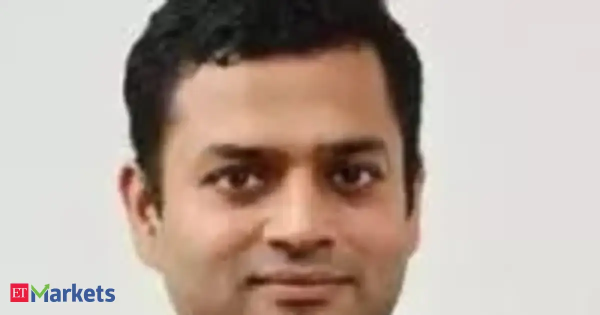 ETMarkets Smart Talk | Large-cap stocks offer the best risk-reward in a narrow and polarized market, says Ritesh Taksali