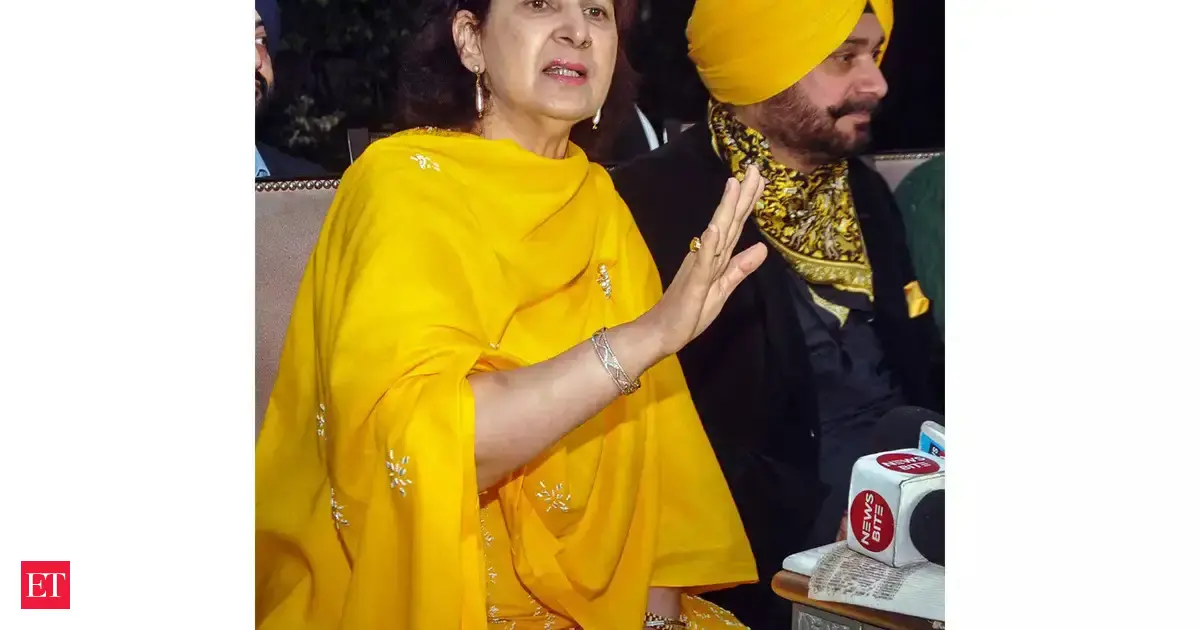 Navjot Kaur Sidhu quits Congress, launches attack on Punjab chief Raja Warring