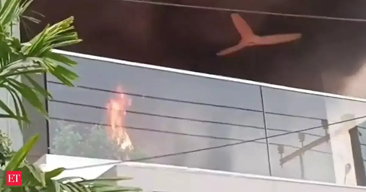 Ex-Andhra Minister Jogi Ramesh's house set on fire in Ibrahimpatnam