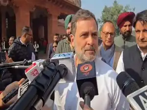 Rahul Gandhi calls Ravneet Bittu ‘traitor,' sparks spat outside Parliament