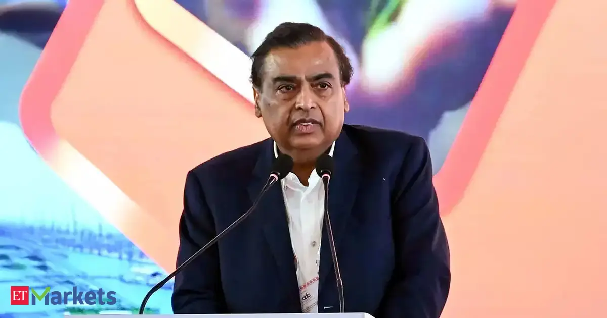 'Idle money in bank accounts doesn't compound': Mukesh Ambani on why Indians should invest in stock market