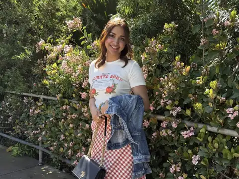 Clashing Prints Like A Pro