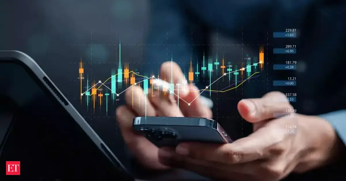 Dow tsunami lifts US stock market on a record surge today – why Dow, S&P 500 and Nasdaq suddenly pumped up as as tech stcoks rebound