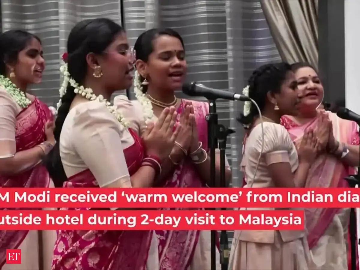 PM Modi received ‘warm welcome’ from Indian diaspora outside hotel during 2-day visit to Malaysia