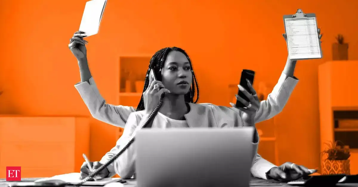 Employee discusses salary increase with co-worker, HR finds out and cuts the hike - Internet cries backstabbing