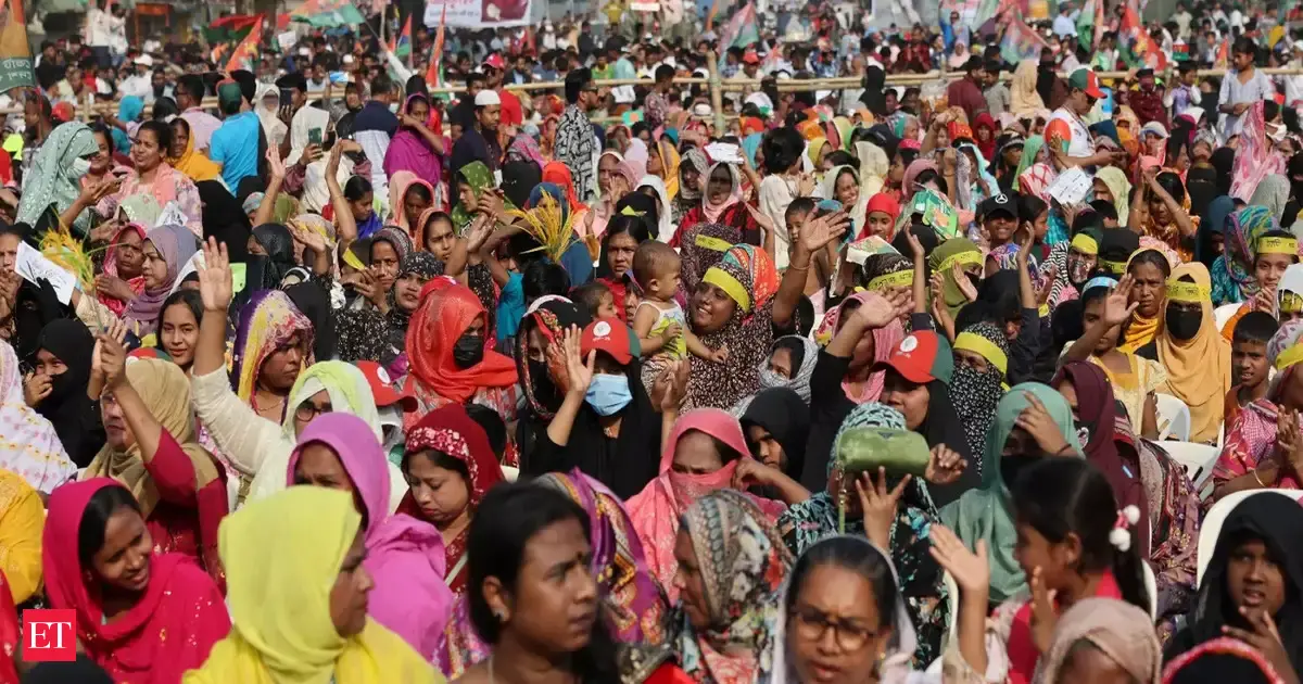 Bangladesh faces rise in Islamist politics after uprising, says report