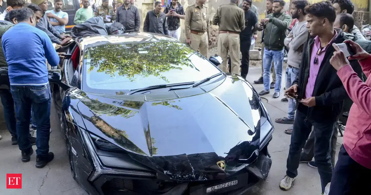 Kanpur tobacco merchant's son crashes Rs 10-crore Lamborghini into several vehicles and pedestrians, several injured