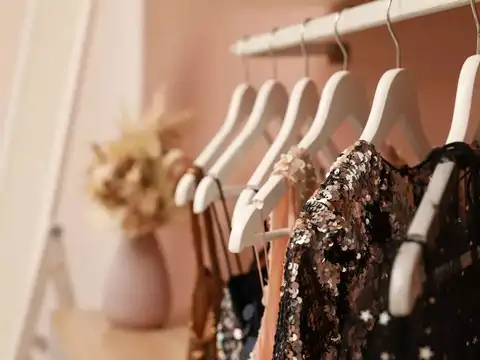 One-Wear Wardrobe Trap 