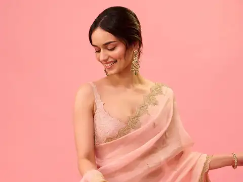 Minimal saree, maximum impact
