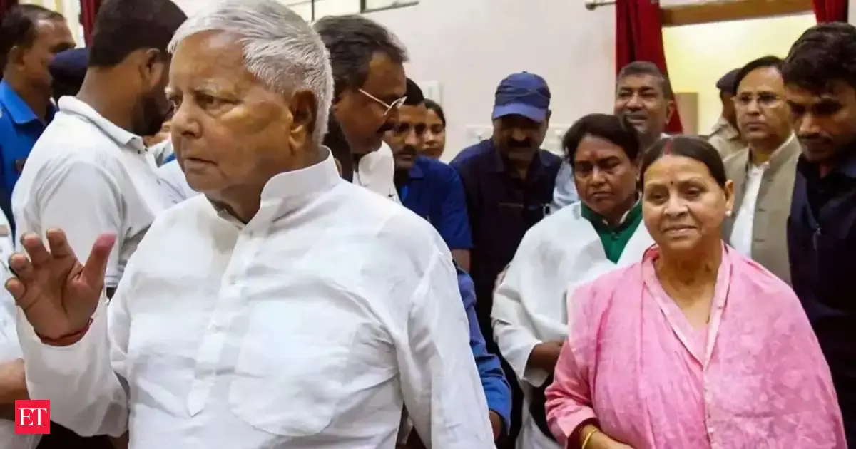 IRCTC scam: CBI opposes in High Court pleas by Lalu Prasad Yadav, Tejashwi Yadav against framing of charges