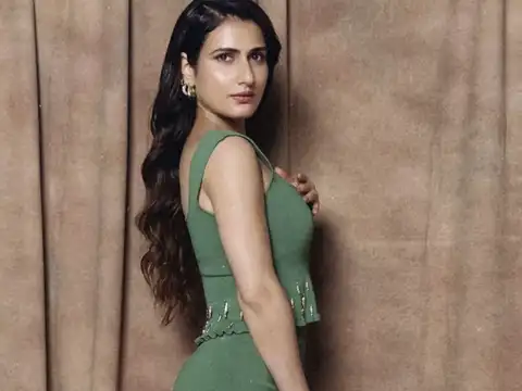 Emerald Goddess Moment 