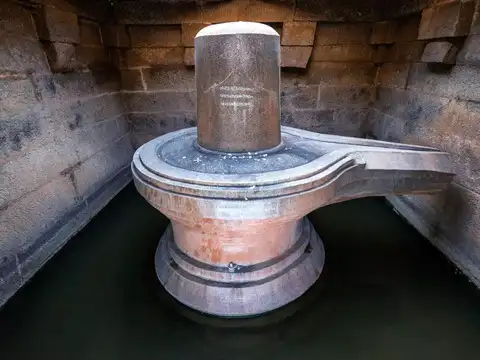 Shiv Mandir Gufawala, Preet Vihar