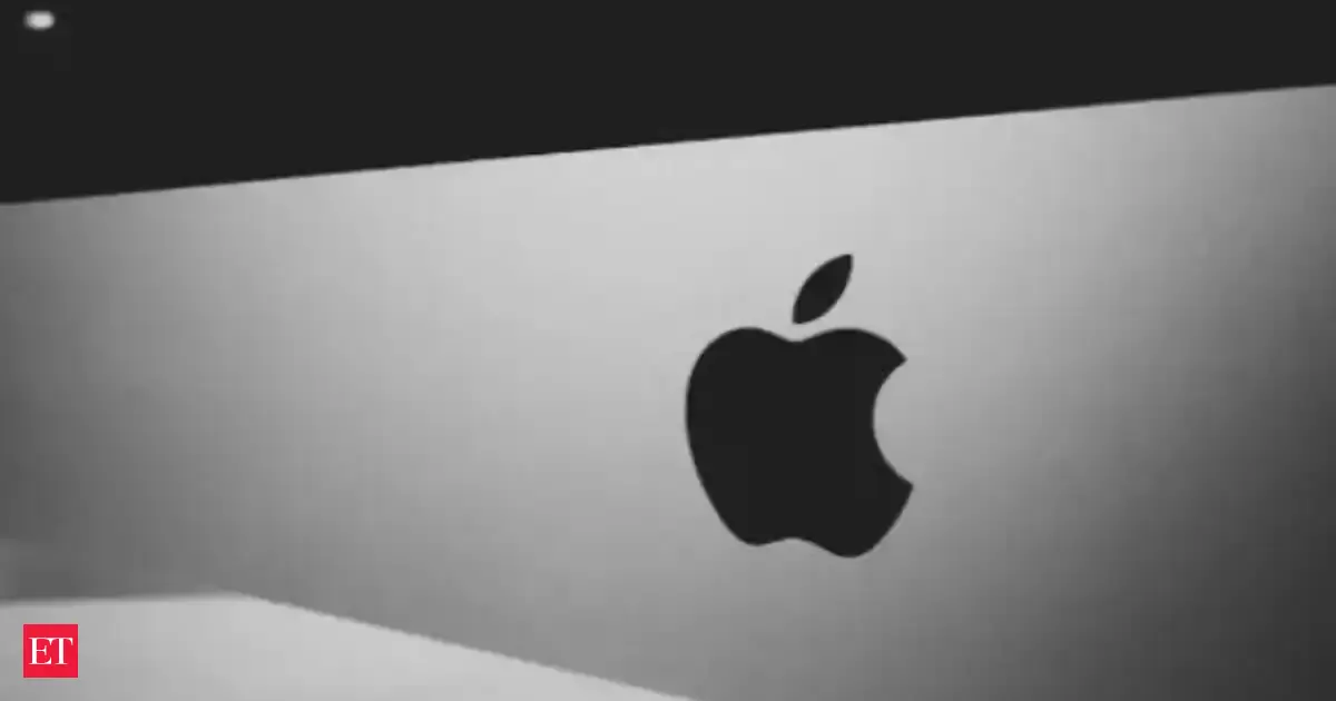 Apple stock falls 5% after delay in AI Siri launch