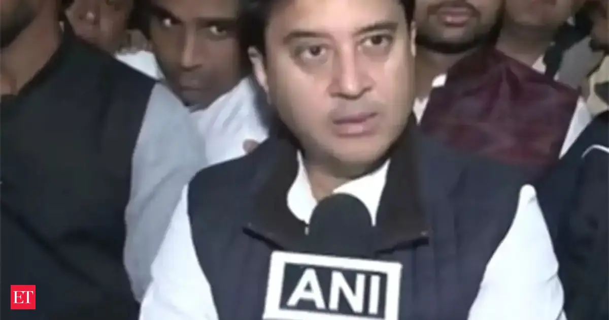 Jyotiraditya Scindia slams Rahul Gandhi for &lsquo;maligning&rsquo; India
