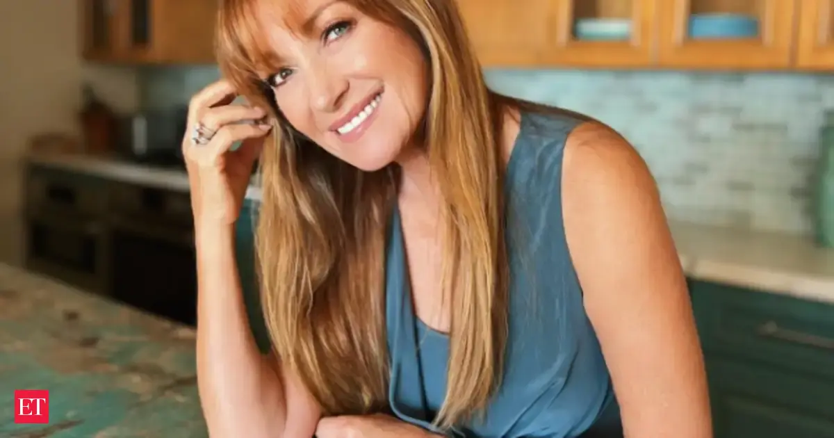 Saturday motivation: ‘Saturdays are for slowing down, smiling a little wider, and savoring…’ by British actress Jane Seymour