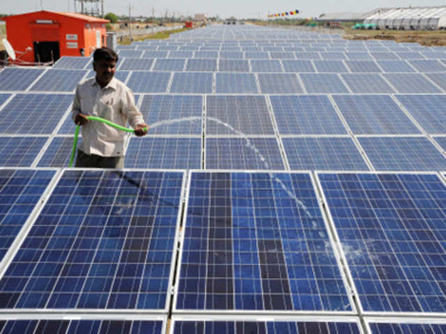 Solar Power plant atop the Narmada canal