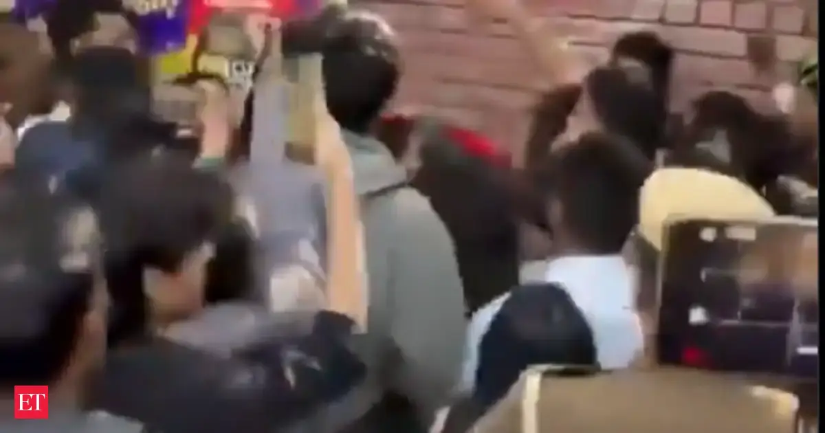 Who is Ruchi Tiwari? Journalist who alleged mob assault during a protest at Delhi University