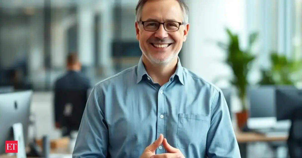 Employee says small work habits helped him grow in his career, urges others to follow - reactions pour in