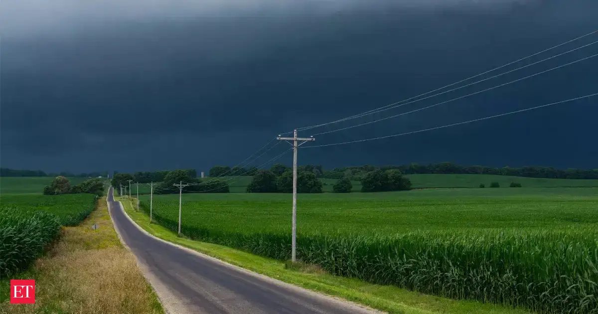 Tornado watch in effect for Southeast Texas, including Houston metropolitan area until 9 pm