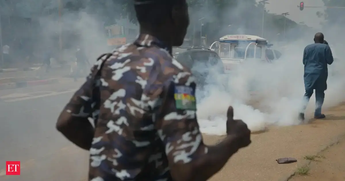 Gunmen kill at least 32 in coordinated dawn attacks across communities in Nigeria