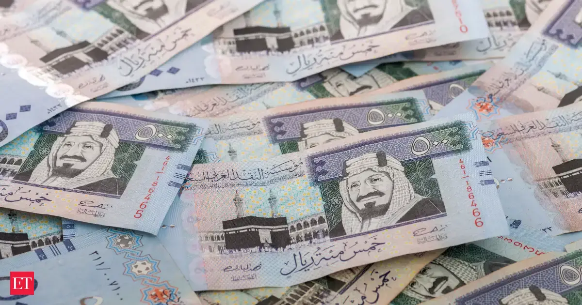 Saudi warns sponsors of SR50,000 fine, jail and deportation over visit visa overstays