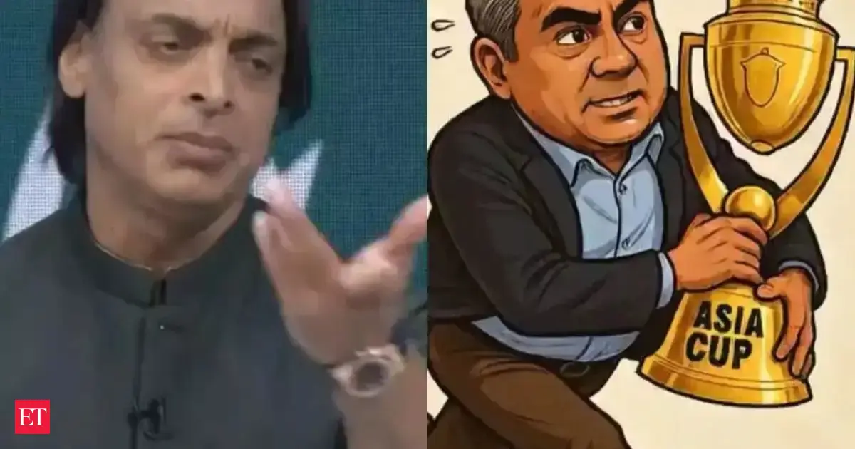 Watch: Mohsin Naqvi exits stadium early as Pakistan batting collapses, Shoaib Akhtar calls him 'incompetent' and 'jaahil'