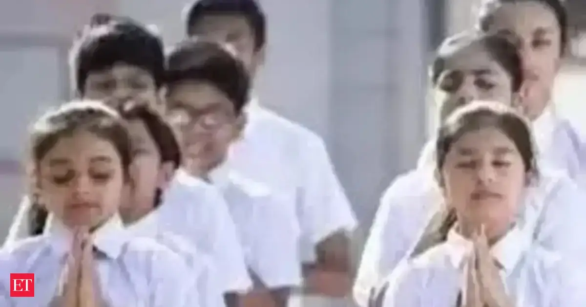 School assembly news headlines for February 17: Top national, international, business, sports update and thought of the day