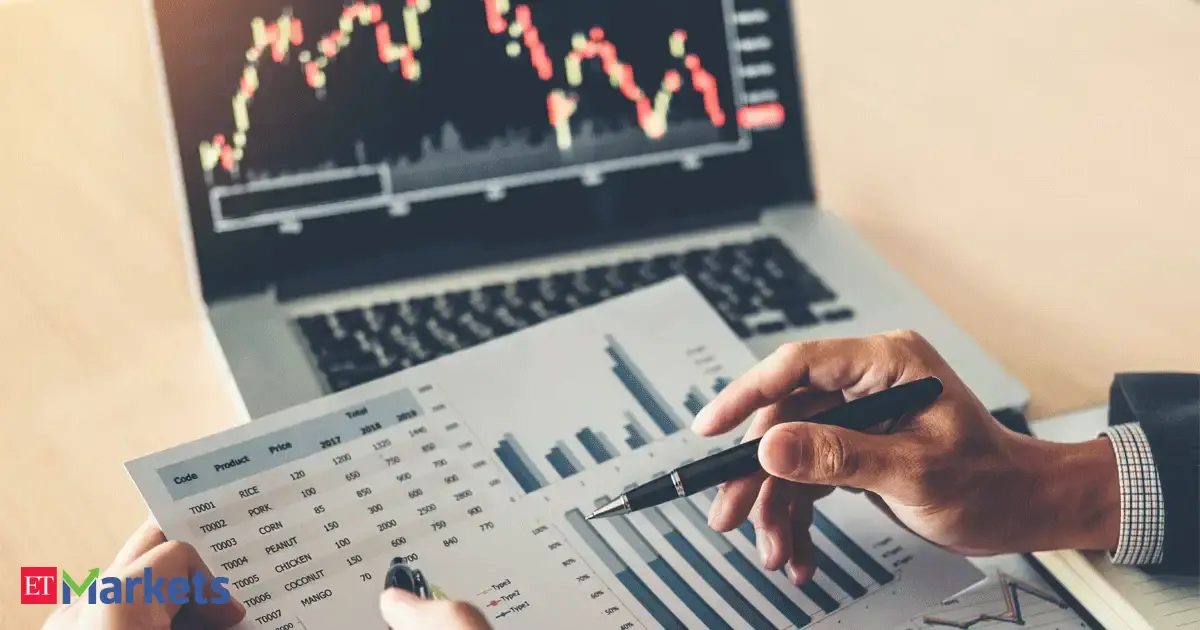 Mutual funds slash stakes in 9 of 10 IT stocks but Rs 4 lakh crore still at play