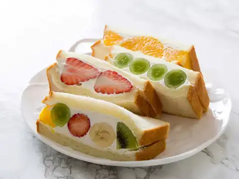 Nut Butter and Fruit "Sandwiches"