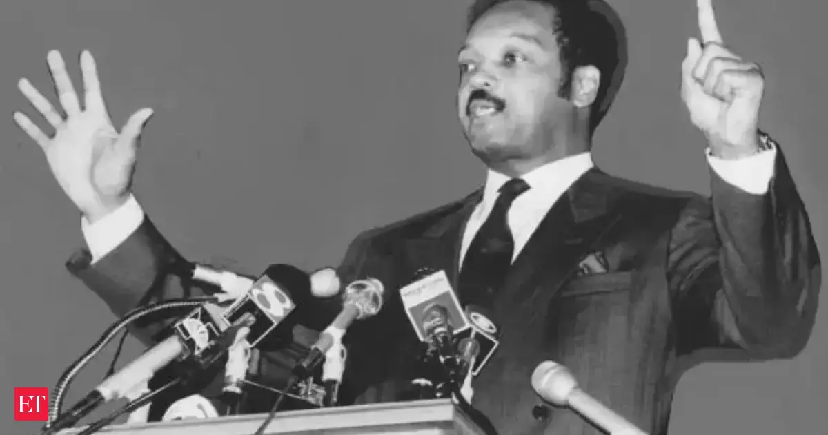 Quote of the day by Jesse Jackson: âNo one should negotiate their dreams. Dreams must be free to fly highâ¦â¦â¦.â