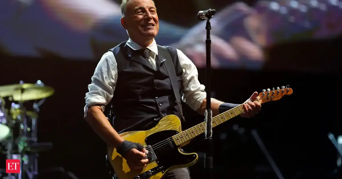 Bruce Springsteen announces U.S. Land of Hope &amp; Dreams tour for 2026 – Full schedule here