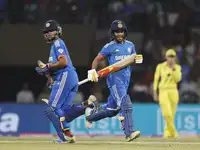 Australia Women beat India Women by 19 runs in second T20I