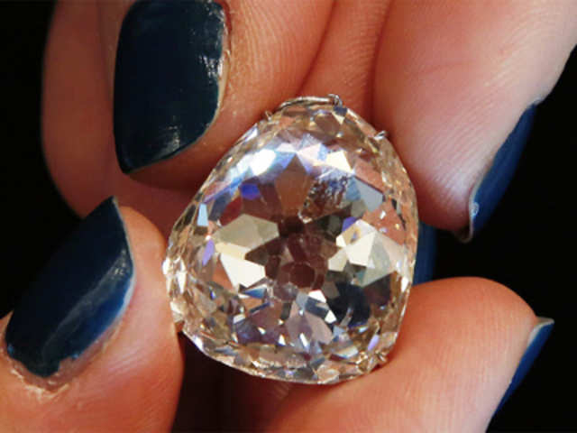 34.98 carats diamond at Sotheby's auction