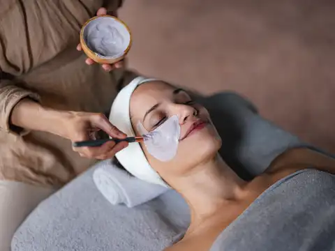 Weekly brightening masks routine