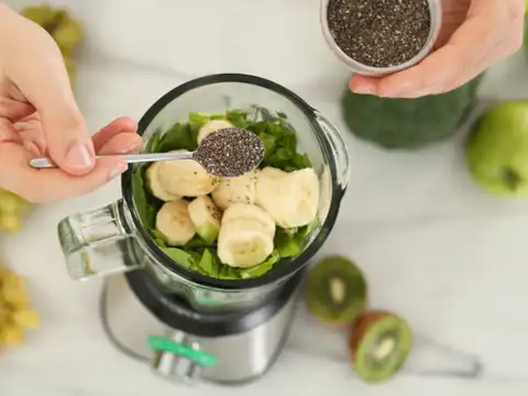 Spinach Banana Protein Smoothie