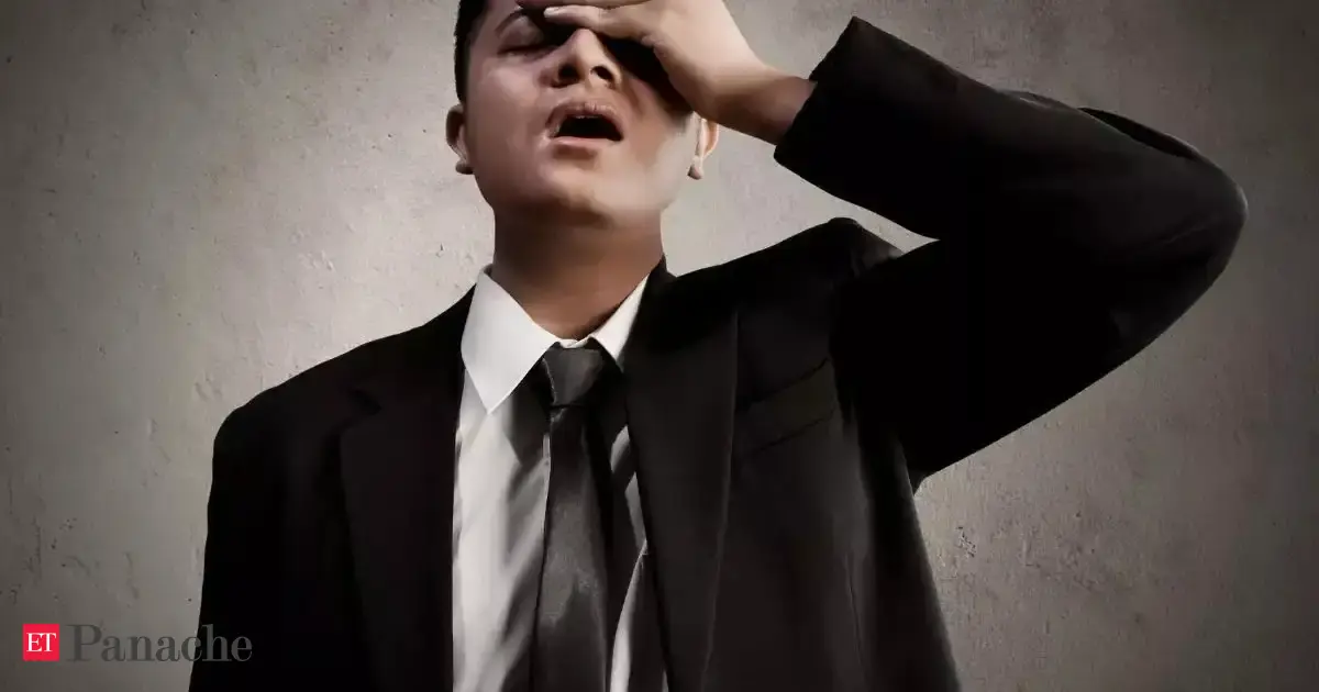 Employee resigns, completes notice period but stays on HR’s request. Months later, HR tells him to serve notice period again