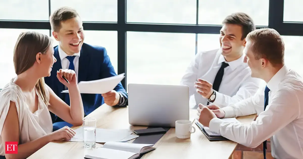 One-day notice after bonus pay — fair game or bad move? Employee’s question triggers strong reactions