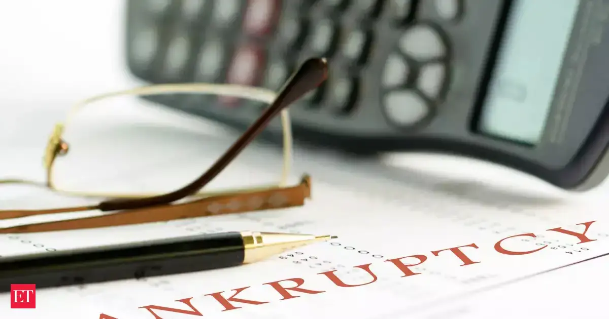 Creditors can pursue simultaneous insolvency proceedings against both debtors, guarantors