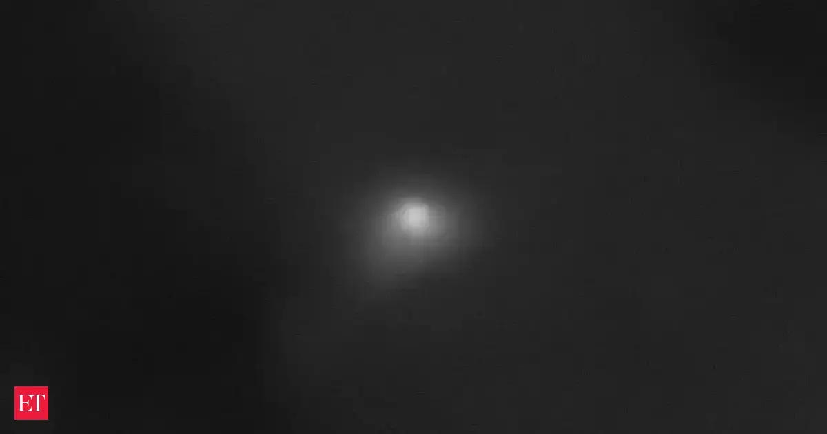 Is it an alien craft? 3I/ATLAS caught releasing dust and gas in dramatic space photo