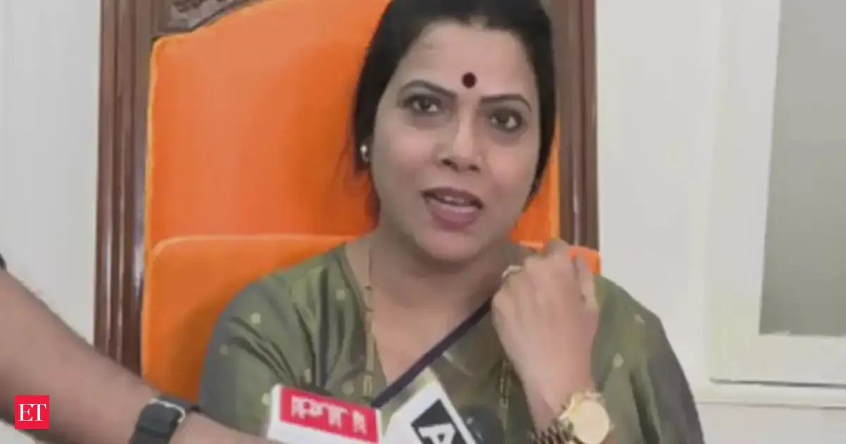 Mumbai Mayor Ritu Tawde clarifies watch controversy, emphasises public service