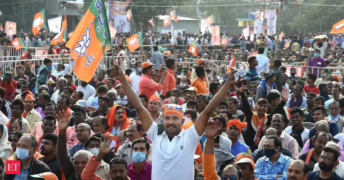 Poriborton Yatra begins in Bengal as BJP makes SIR voter deletions central poll plank