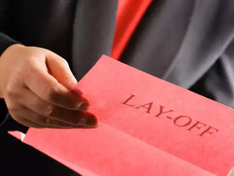 Recognizing layoff warning signs early